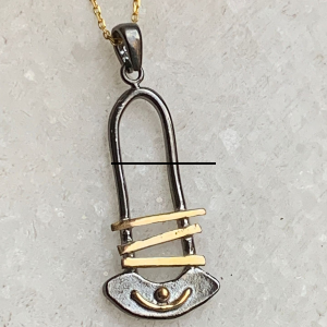 Kemer Formunda Oksitli Modern Gümüş Kolye